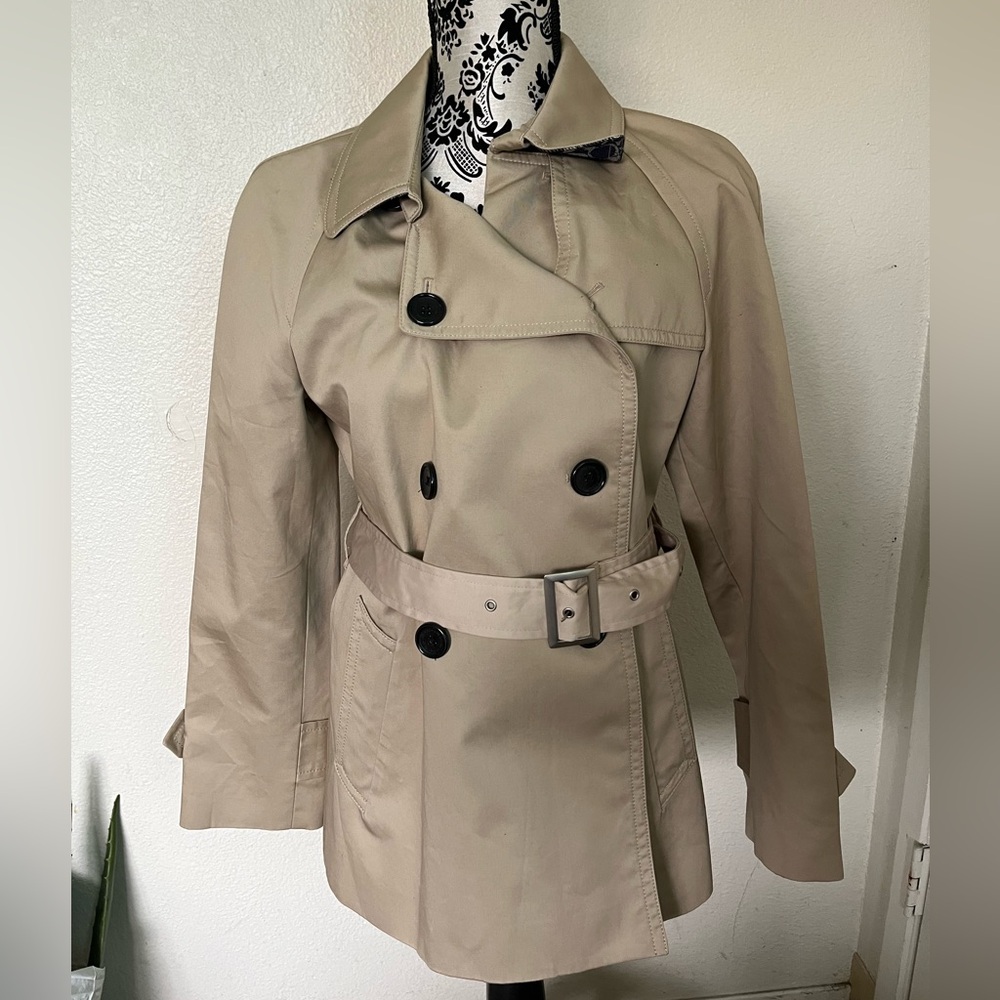 Coach Coat 🧥 - Picture 9 of 10
